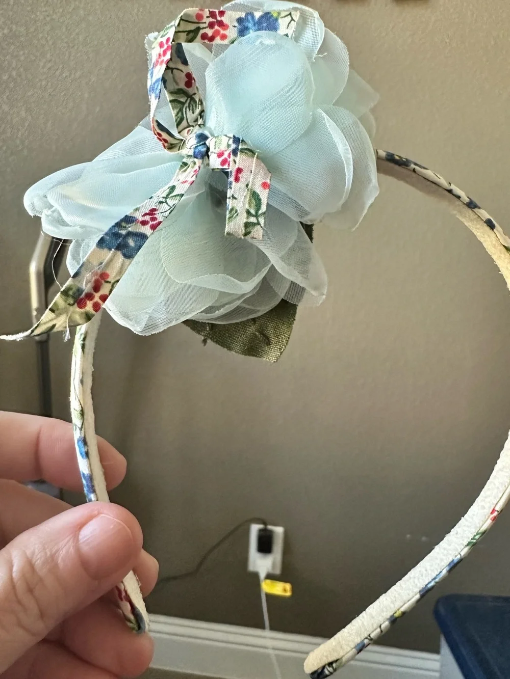 NEW Little Girls Bow Headband and Decorative Barrett